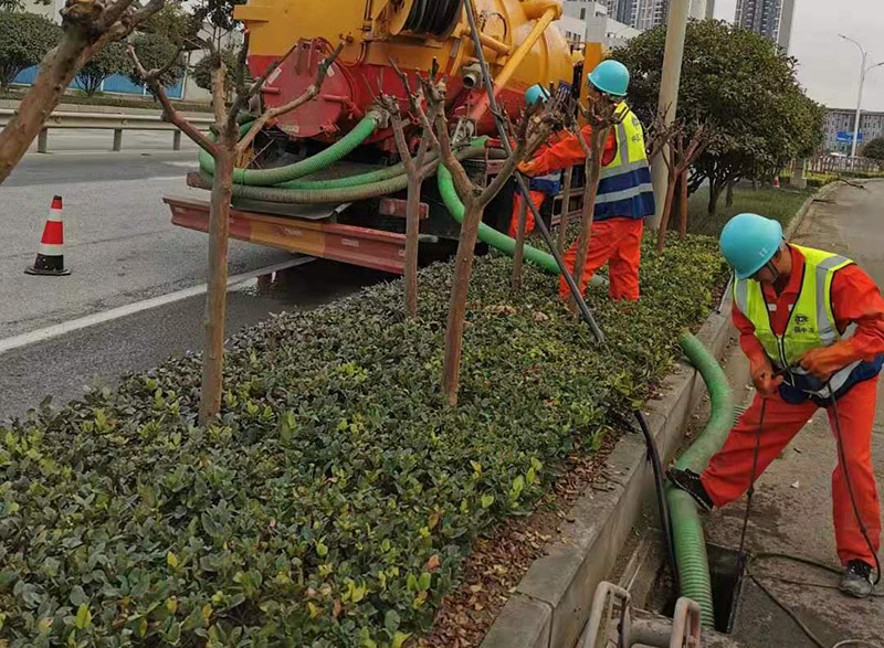 东路镇市政管道清淤